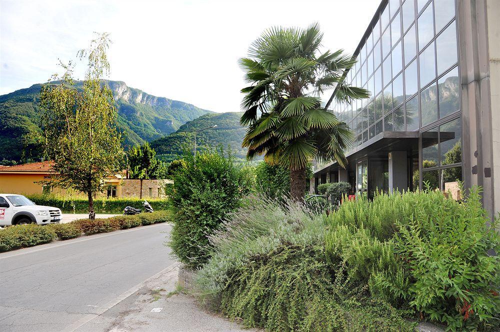 Hotel Cristallo Barga Fornaci di Barga Exterior photo